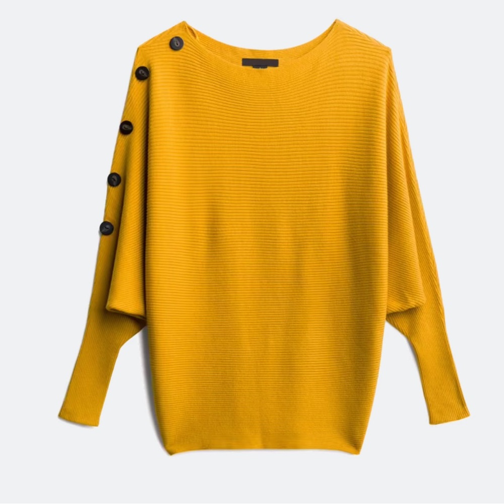 Faith & Zoe Golden Button-Detail Sweater